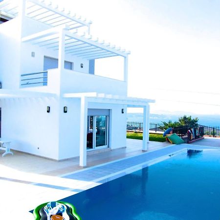 Luxury Villa With Amazing View, Çeşme Exteriör bild