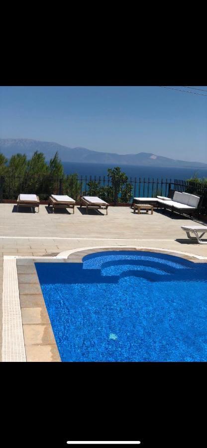 Luxury Villa With Amazing View, Çeşme Exteriör bild